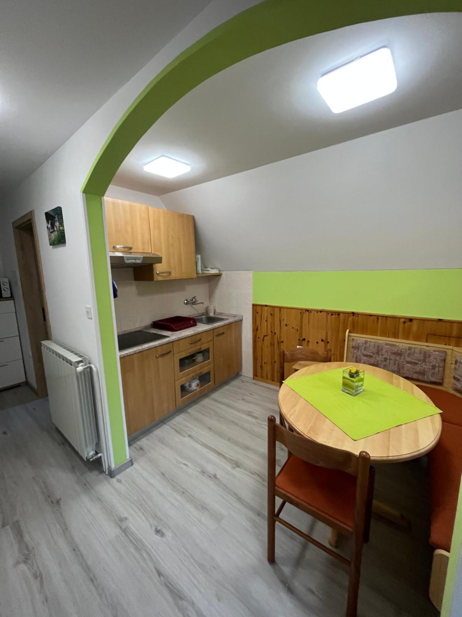 Apartmaji In Sobe Cuder Soča Стая снимка